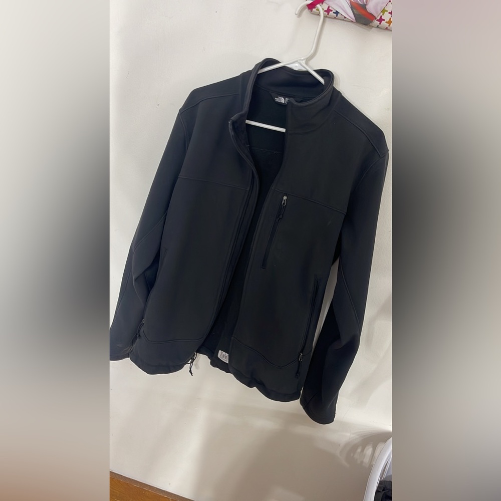 Men’s medium north face jacket